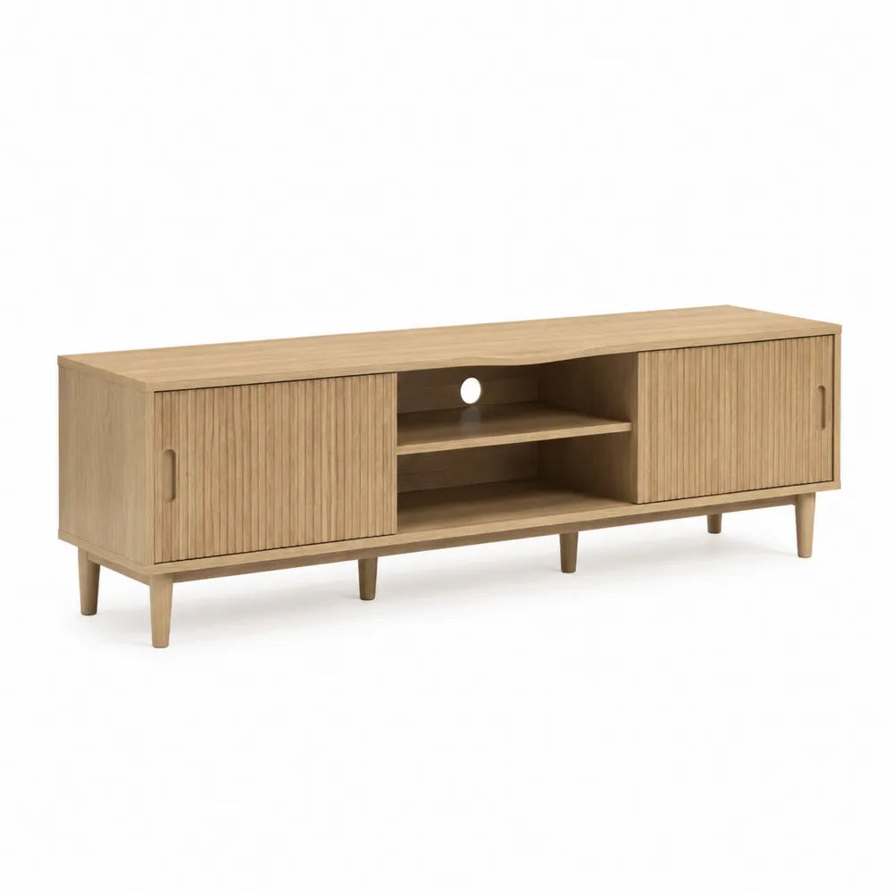 Mobile TV basso rettangolare in MDF effetto rovere chiaro con 2 ante scorrevoli a lamelle vano centrale aperto e passacavi 160 cm x 40 cm x 55 cm