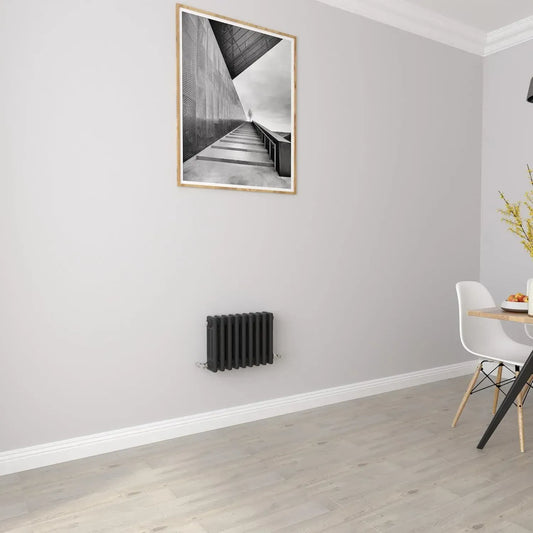 Radiatore tradizionale in ghisa nera a tre colonne orizzontali, 300x425mm