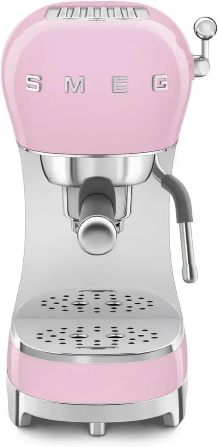 Smeg Macchina Espresso Manuale Rosa, Sistema Thermoblock, Lancia Vapore, 4 Funzioni, Vassoio Estraibile, Portafiltro, Serbatoio 1L, Compatta 1350W