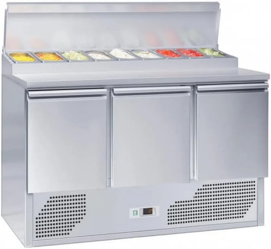 Frigorifero Saladette 3 Porte GN 1/1 – Capacità 392L – Acciaio Inox – Temperatura Regolabile -2°C/+8°C – Ideale per Pizzerie e Fast Food